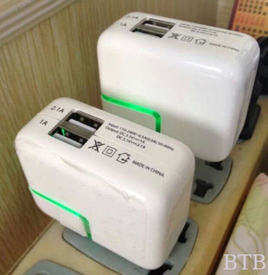 2015 popular mini dual USB  2.1A 1A  charger for mobile phone supplier